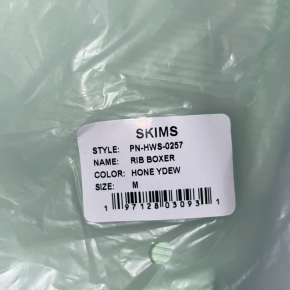 🔥NWT (SET) SKIMS Soft Lounge Tank & Boxer Honeydew 🍈🍈🍈 - Picture 10 of 16